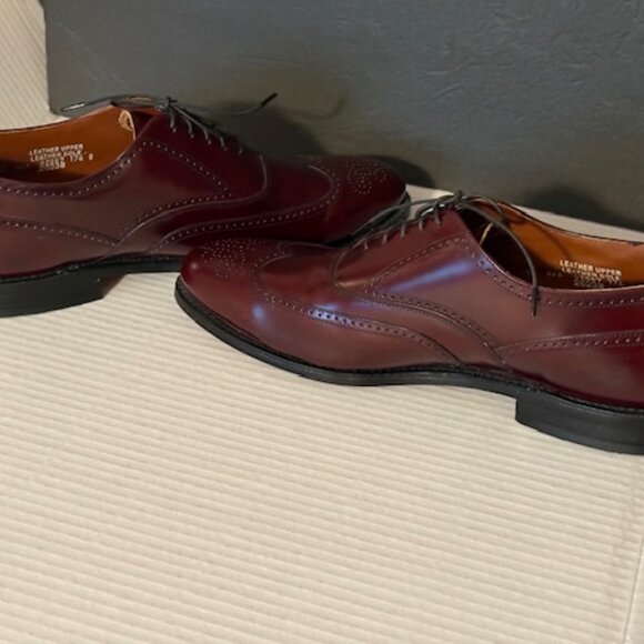 New/Without box -  Bostonian Classics Burgundy Wingtip Toe Oxford Shoes: 11 D/B - Picture 9 of 9